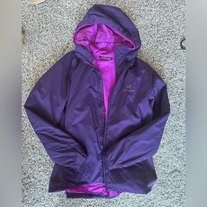 Arc'teryx Women's Deep Purple Atom Hoody (Jacket) XL